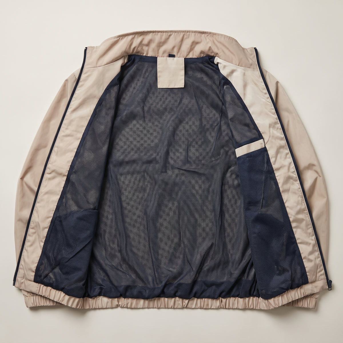 Adi Shoulder 3-Stripe Beige Windbreaker Jacket – Lightweight Full-Zip Sports Jacket